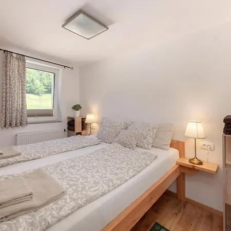 Turisticna Kmetija Marovt Farmház