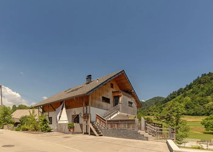 Turisticna Kmetija Marovt Alojamento de Turismo Rural *