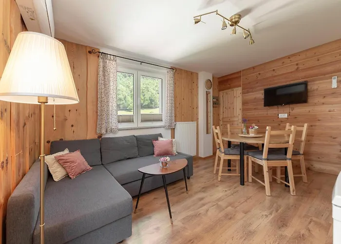 ファームステイ Turisticna Kmetija Marovt